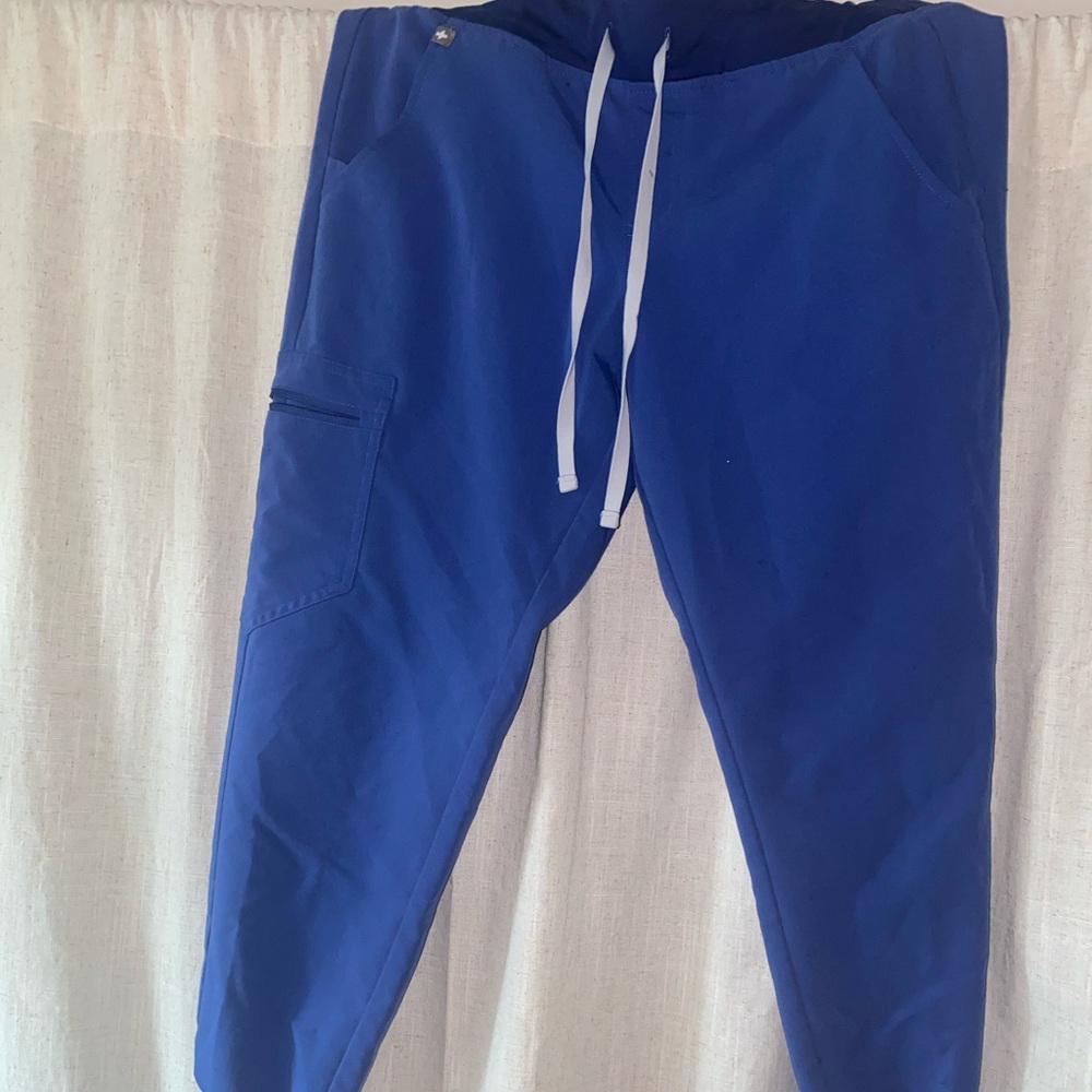 FIGS Zamora Jogger Scrub Pants royal blue color Medium Petite
